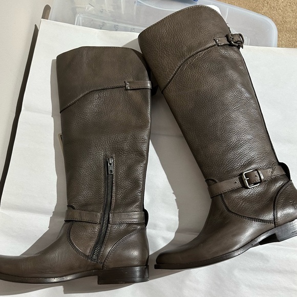 FRYE Women’s Phillip Riding Gray Leather Boots size 9 - Picture 2 of 6